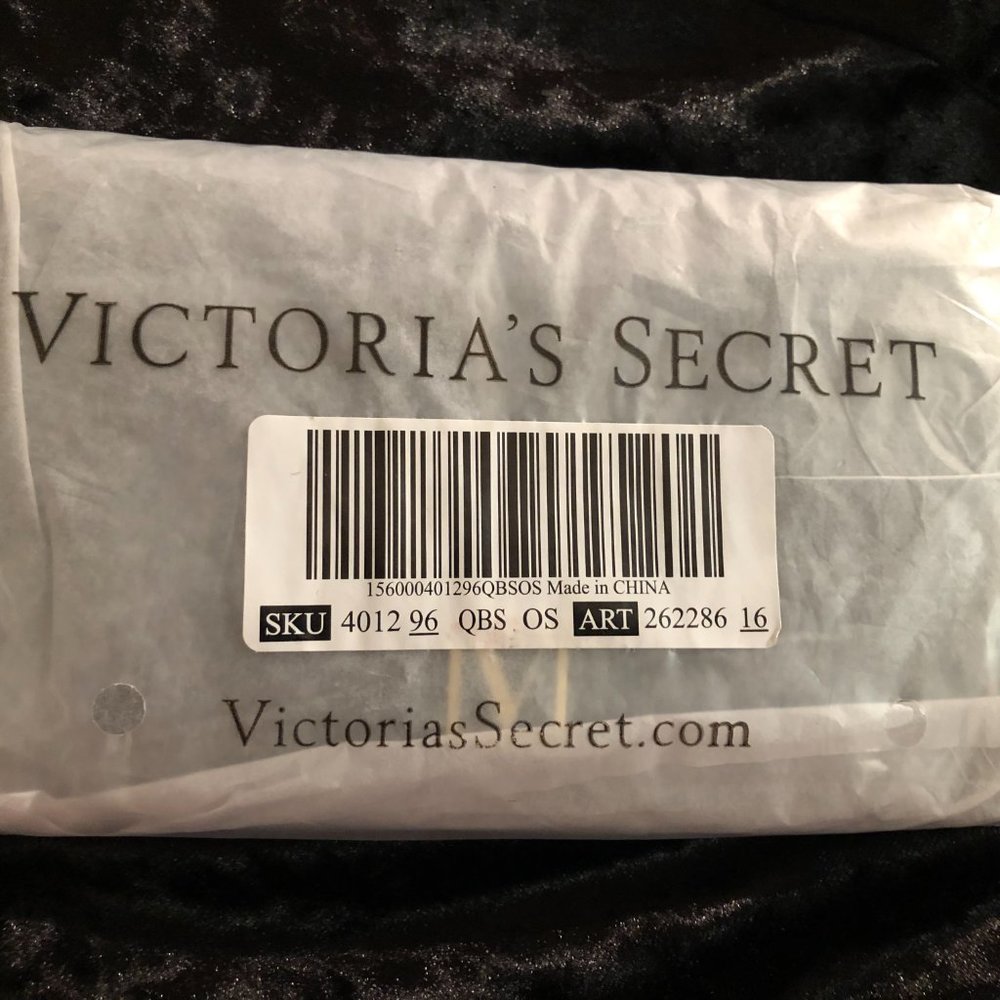 Victoria's Secret Black Wallet - Picture 5 of 5